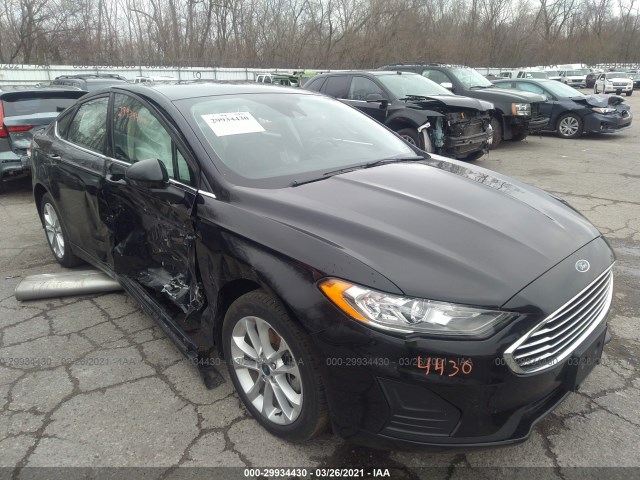 Ford Fusion hybrid (2019)