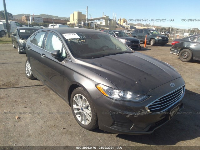 Ford Fusion hybrid (2020)