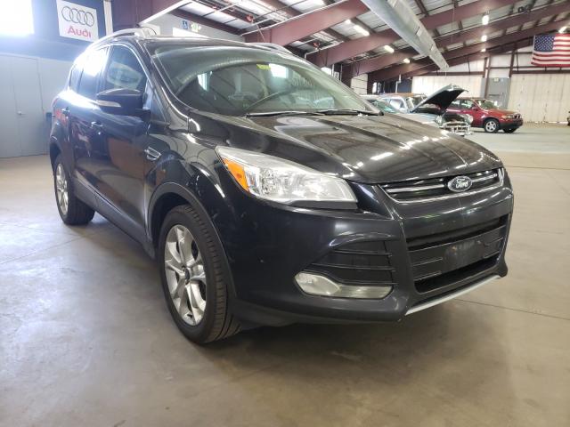 Ford Escape tit (2014)