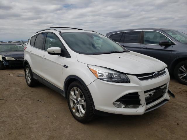 Ford Escape tit (2016)