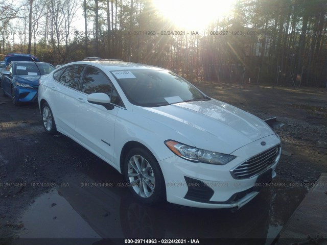 Ford Fusion hybrid (2019)