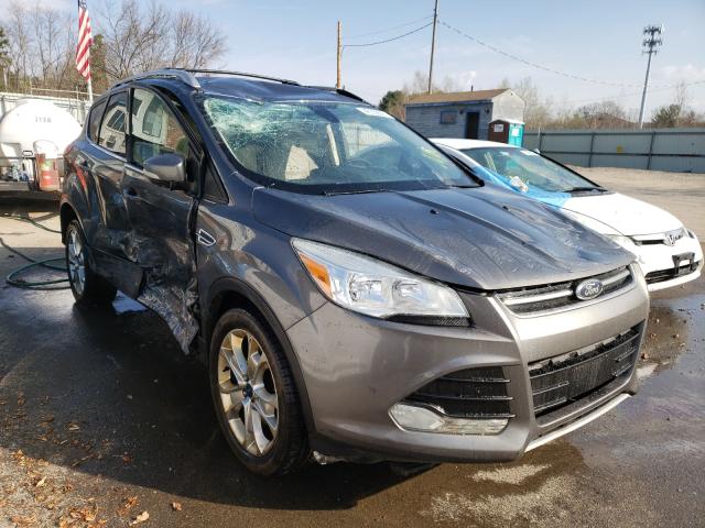 Ford Escape tit (2014)