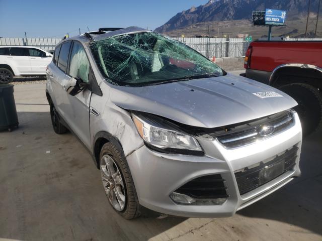 Ford Escape tit (2016)