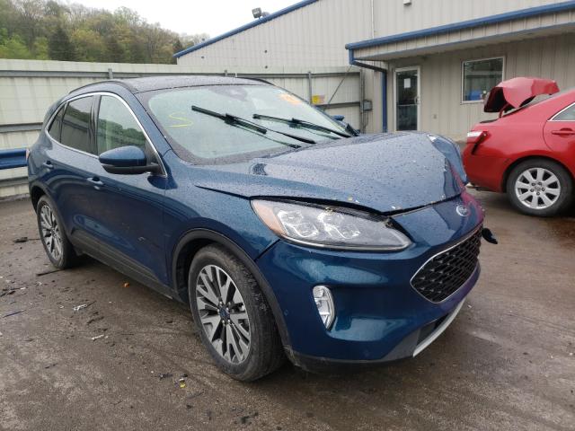 Ford Escape tit (2020)
