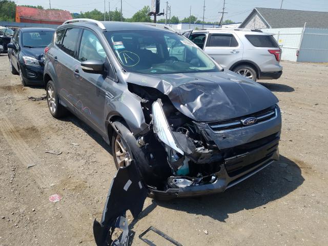 Ford Escape tit (2014)