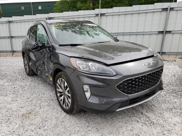 Ford Escape tit (2020)