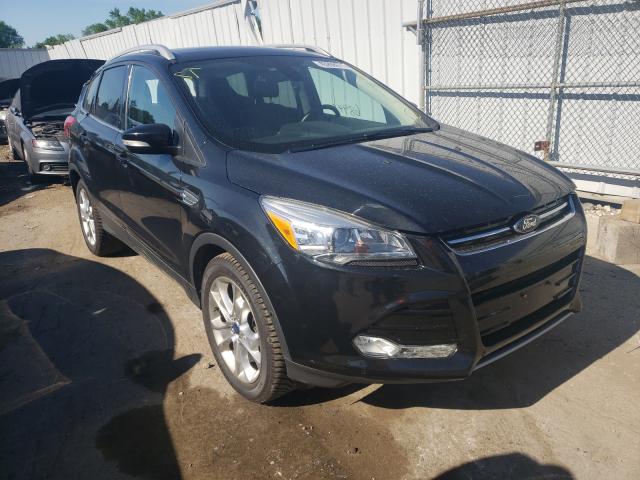 Ford Escape tit (2014)