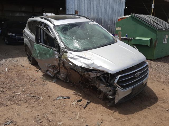Ford Escape tit (2017)