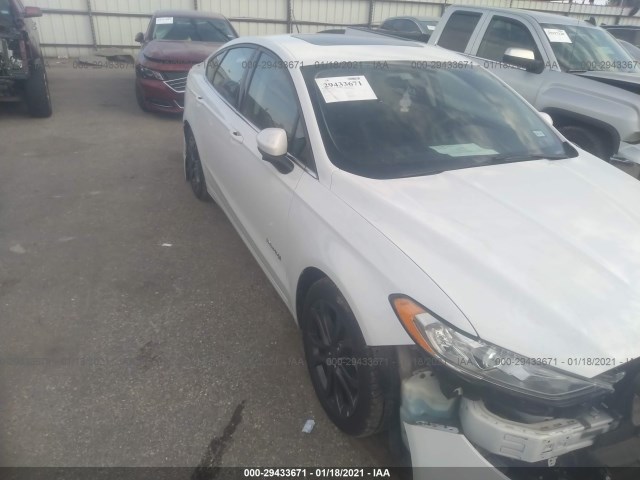 Ford Fusion hybrid (2018)