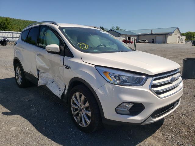 Ford Escape tit (2017)
