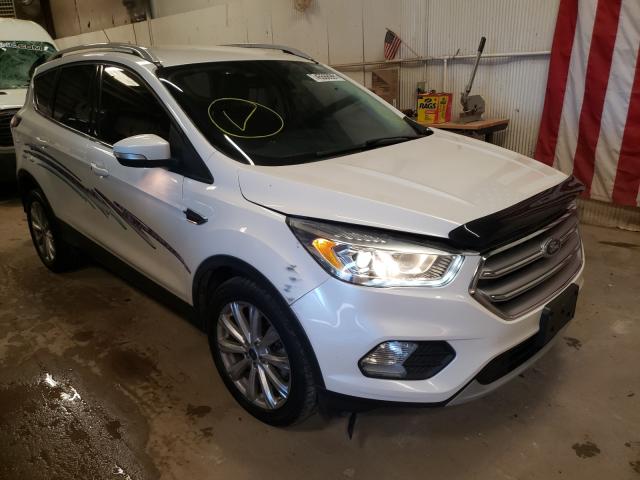 Ford Escape tit (2017)