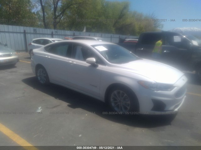 Ford Fusion hybrid (2019)