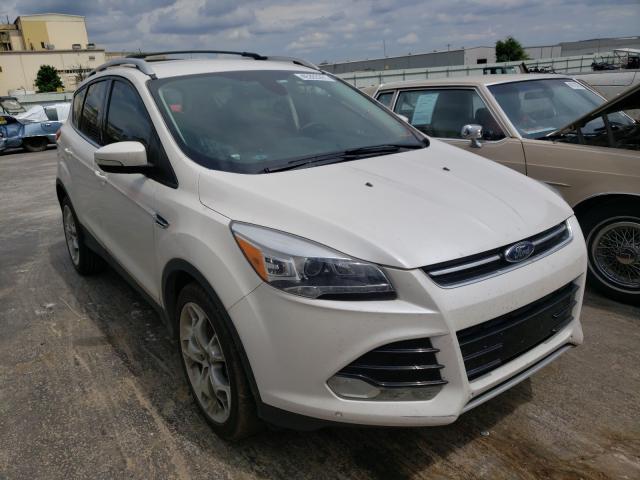 Ford Escape tit (2014)