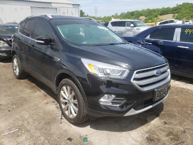 Ford Escape tit (2017)
