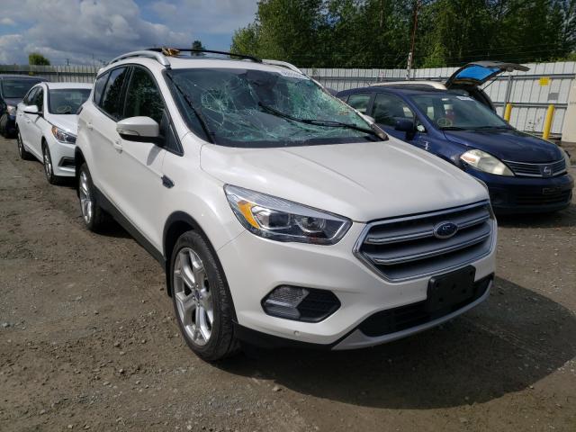 Ford Escape tit (2017)