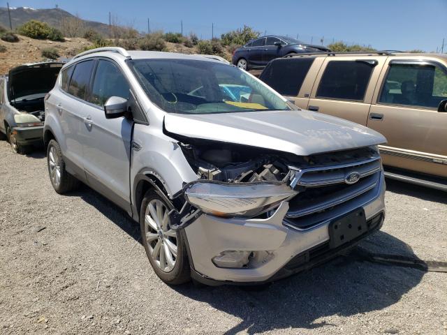 Ford Escape tit (2017)