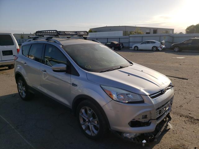 Ford Escape tit (2014)