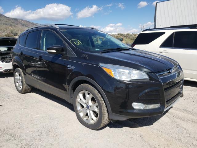 Ford Escape tit (2015)