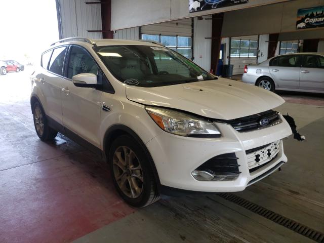 Ford Escape tit (2016)