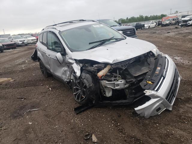 Ford Escape tit (2013)