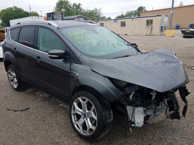 Ford Escape tit (2017)