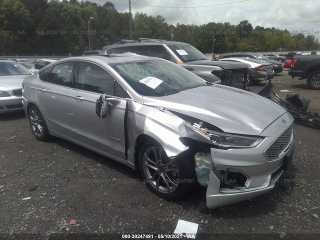 Ford Fusion hybrid (2019)