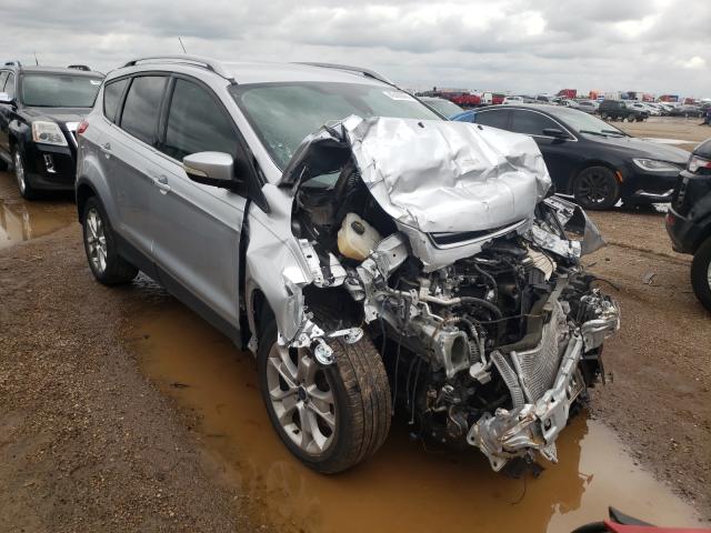 Ford Escape tit (2014)