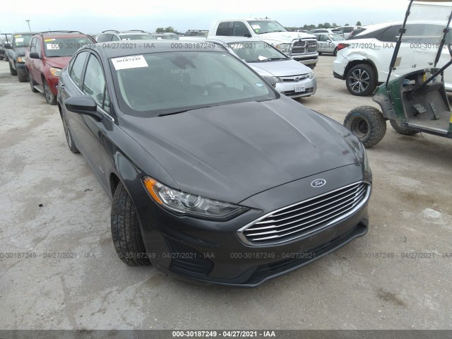 Ford Fusion hybrid (2019)