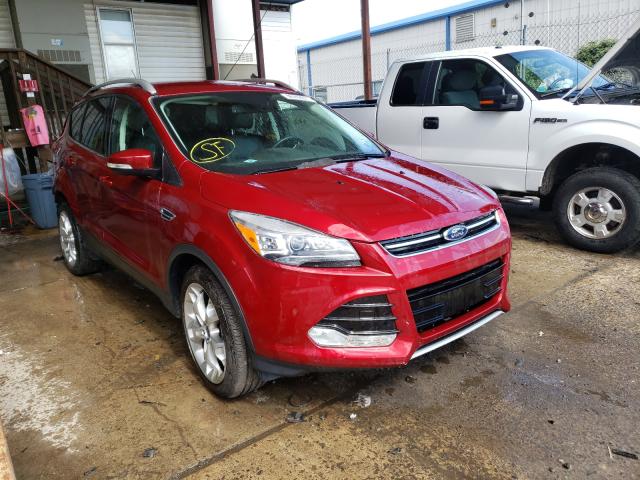 Ford Escape tit (2016)