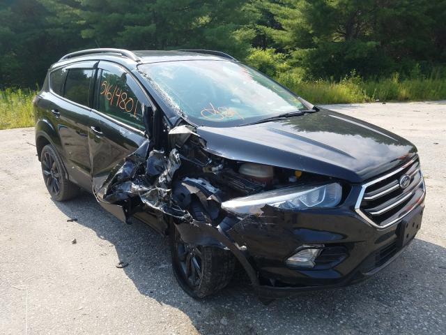 Ford Escape tit (2017)