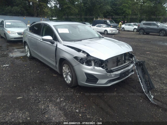 Ford Fusion hybrid (2019)