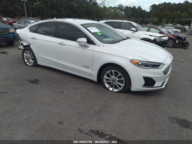 Ford Fusion hybrid (2019)