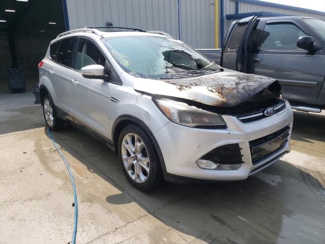 Ford Escape tit (2014)