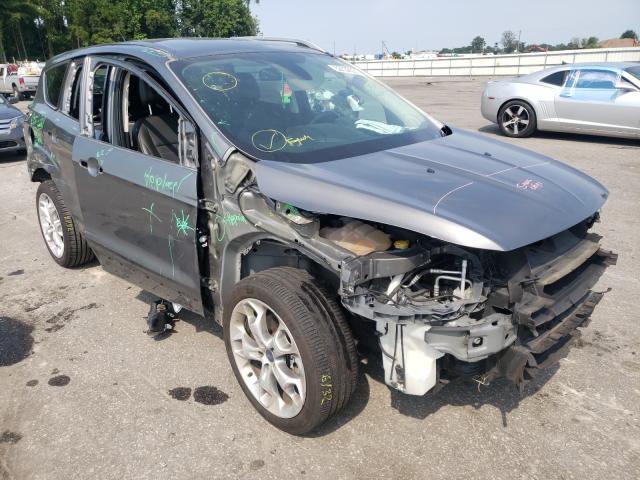 Ford Escape tit (2014)