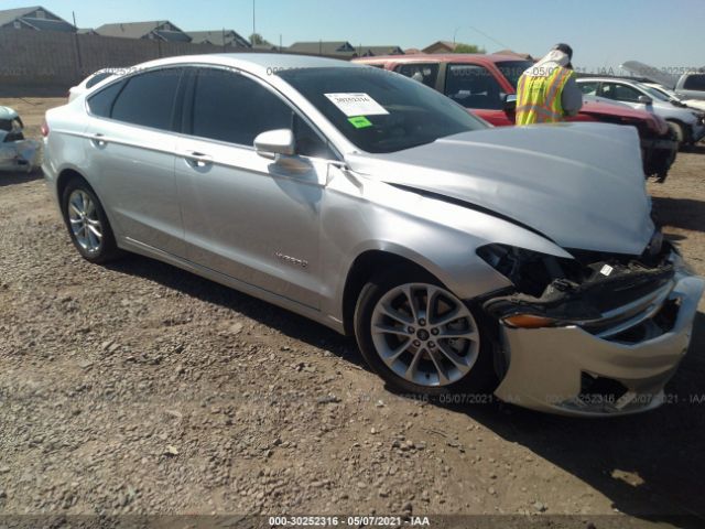 Ford Fusion hybrid (2019)