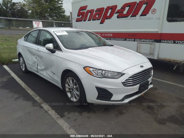 Ford Fusion hybrid (2019)