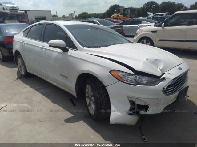 Ford Fusion hybrid (2019)