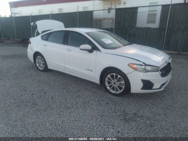 Ford Fusion hybrid (2019)