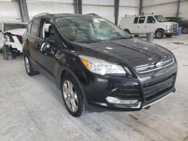 Ford Escape tit (2015)