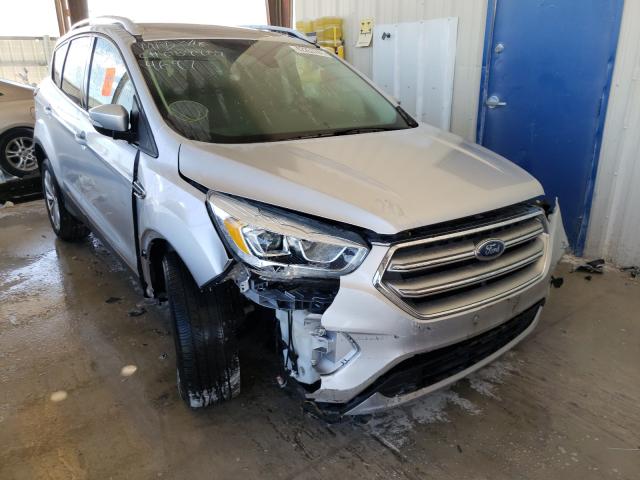 Ford Escape tit (2017)