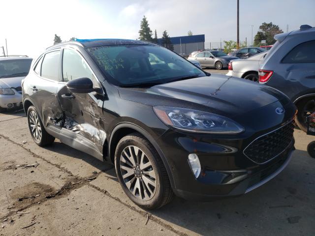 Ford Escape tit (2020)