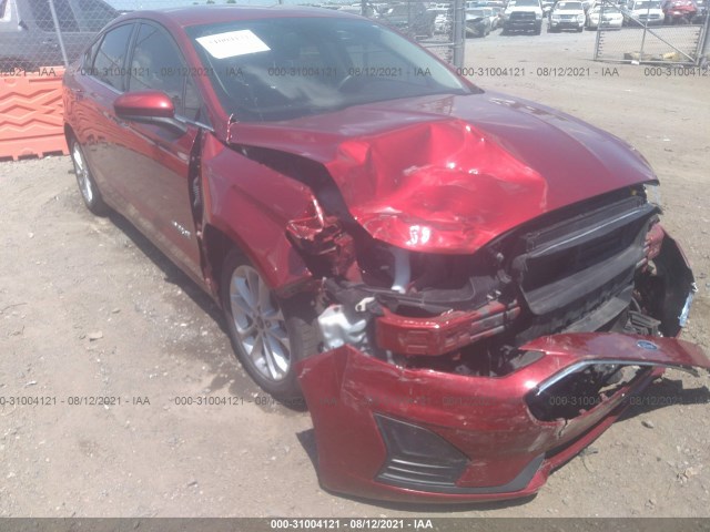 Ford Fusion hybrid (2019)