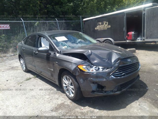 Ford Fusion hybrid (2019)
