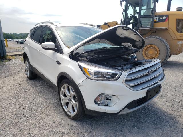 Ford Escape tit (2019)