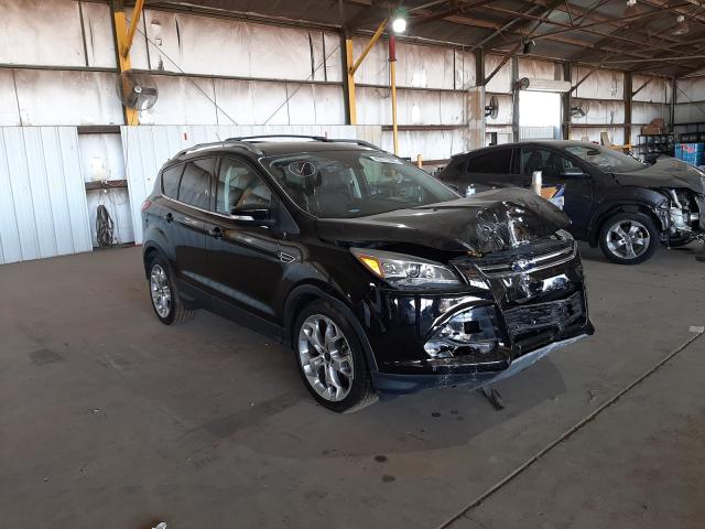 Ford Escape tit (2016)