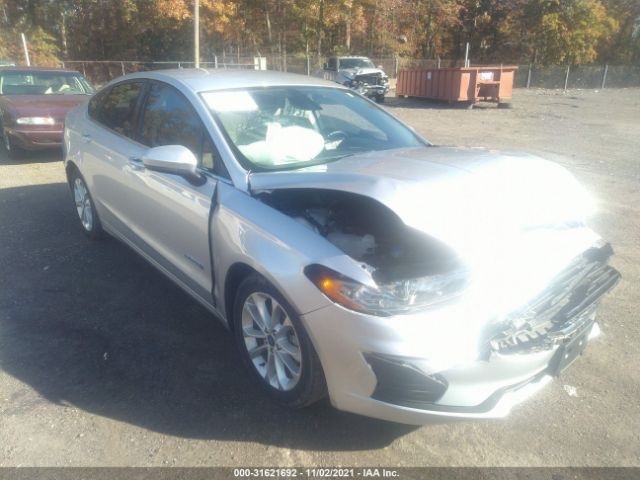Ford Fusion hybrid (2019)