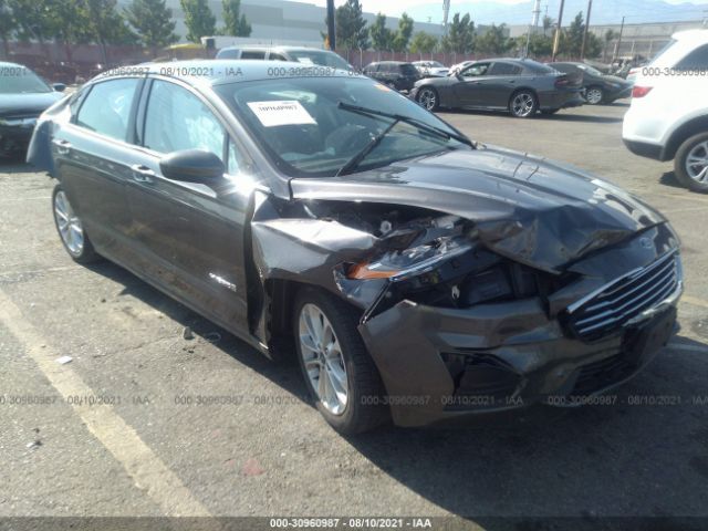 Ford Fusion hybrid (2019)