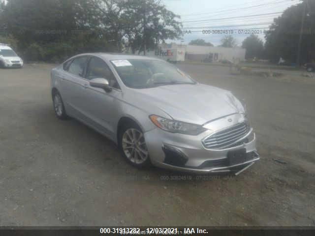 Ford Fusion hybrid (2019)