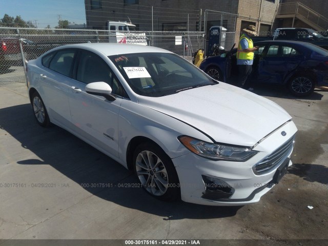 Ford Fusion hybrid (2019)