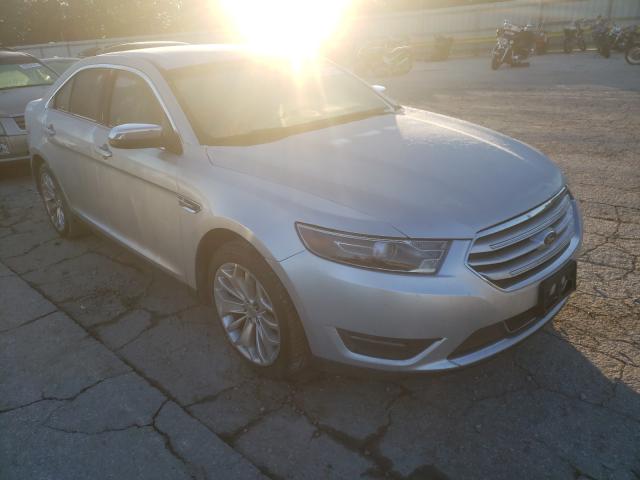Ford Taurus lim (2015)